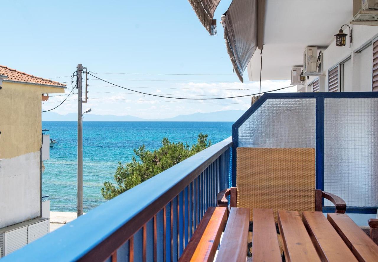 Seafront 2 Bedrooms Apartment Néa Irákleia Eksteriør billede